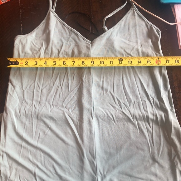 Ruffle bottom romper - Picture 7 of 10